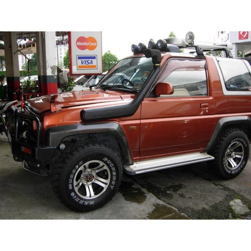 daihatsu-rocky-feroza-rocky-ii-lewy-snorkelds.jpg